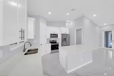 2713 51st St W, Lehigh Acres, FL 33971 - Photo 9