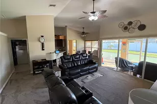 3011 SE 8th Pl, Cape Coral, FL 33904 - Photo 3