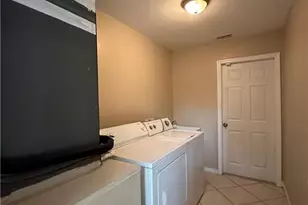 3015 40th St SW, Lehigh Acres, FL 33976 - Photo 7