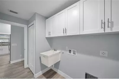 613 SW 13th Ter, Cape Coral, FL 33991 - Photo 17