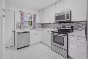 2172 Simon Ct, Fort Myers, FL 33916 - Photo 17