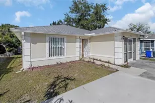 2172 Simon Ct, Fort Myers, FL 33916 - Photo 3