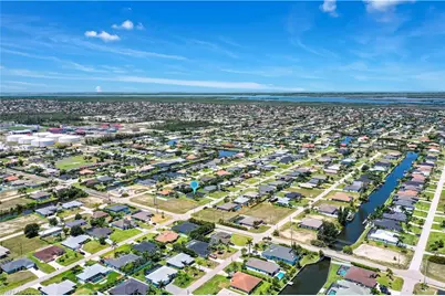 2004 SW 30th St, Cape Coral, FL 33914 - Photo 7