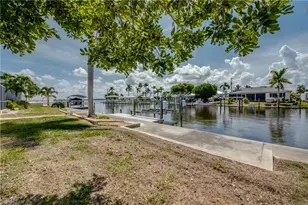 2809 Cheryl St, Matlacha, FL 33993 - Photo 9