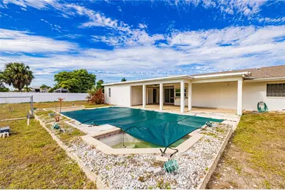 208 SE 43rd Ter, Cape Coral, FL 33904 - Photo 31