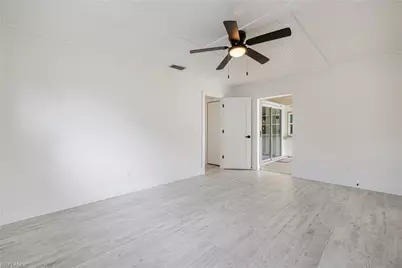 208 SE 43rd Ter, Cape Coral, FL 33904 - Photo 17