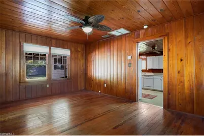 10461 McGregor Blvd, Fort Myers, FL 33919 - Photo 7