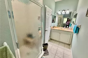 19933 Lake Vista Cir, Lehigh Acres, FL 33936 - Photo 21