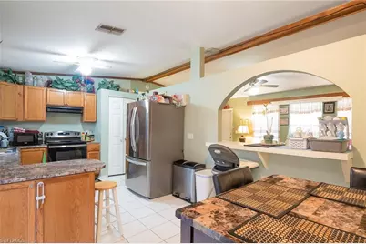 4204 9th St SW, Lehigh Acres, FL 33976 - Photo 9