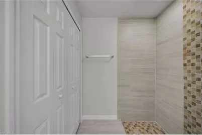 1106 NE 11th Ave, Cape Coral, FL 33909 - Photo 17