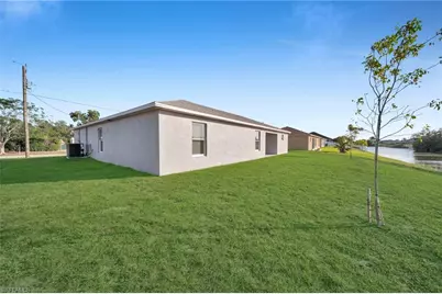 1106 NE 11th Ave, Cape Coral, FL 33909 - Photo 27