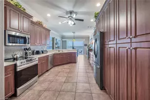 5727 Riverside Dr, Cape Coral, FL 33904 - Photo 15