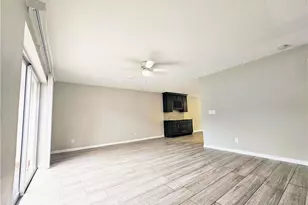 523 SE 24th Ave, Cape Coral, FL 33990 - Photo 3