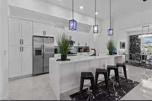 907 NE 13th Pl, Cape Coral, FL 33909 - Photo 3