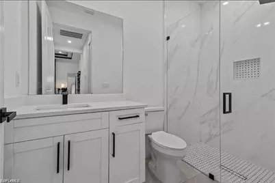 907 NE 13th Pl, Cape Coral, FL 33909 - Photo 19