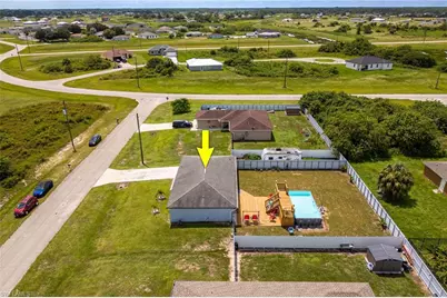 7004 Beaver Cir, Labelle, FL 33935 - Photo 27