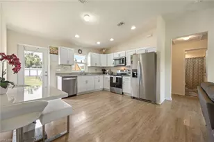 7004 Beaver Cir, Labelle, FL 33935 - Photo 9