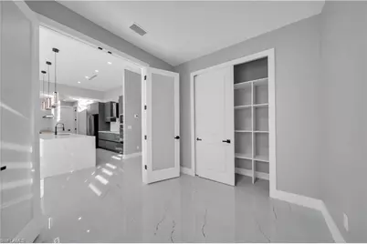 911 NW 37th Pl, Cape Coral, FL 33993 - Photo 9