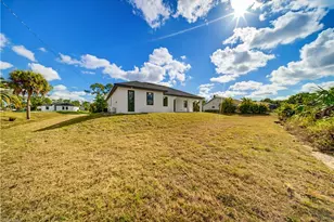 713 Hamilton Ave, Lehigh Acres, FL 33972 - Photo 5