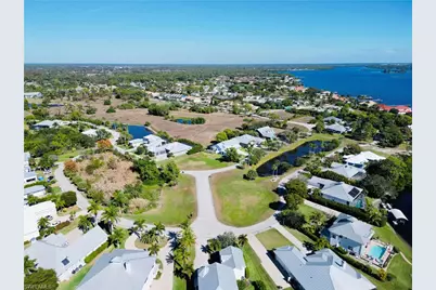 6057 Marsh Point Ln, North Fort Myers, FL 33917 - Photo 7