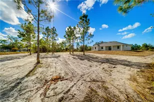 910 North Ave, Lehigh Acres, FL 33972 - Photo 9