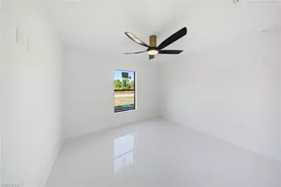 809 Anaconda Ave S, Lehigh Acres, FL 33974 - Photo 23