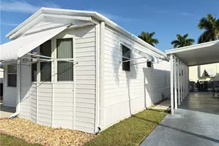 11182 Sunglow Ln, Fort Myers, FL 33908 - Photo 29