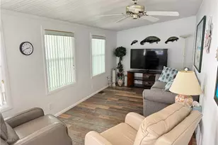 11182 Sunglow Ln, Fort Myers, FL 33908 - Photo 7