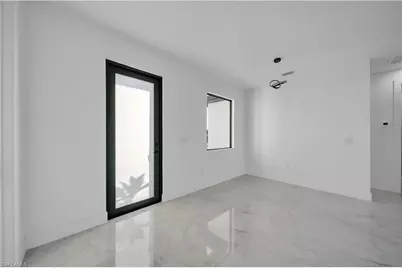 125 NE 5th Ter, Cape Coral, FL 33909 - Photo 11