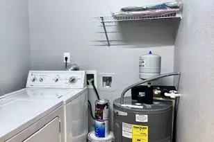 12505 McGregor Blvd, Fort Myers, FL 33919 - Photo 17