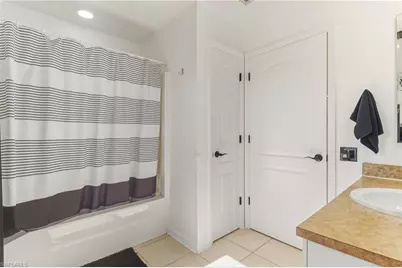 3910 23rd St SW, Lehigh Acres, FL 33976 - Photo 21