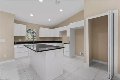 3513 NE 17th Pl, Cape Coral, FL 33909 - Photo 11