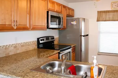 5409 Peppertree Dr #7, Fort Myers, FL 33908 - Photo 5