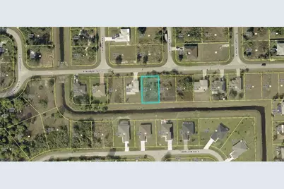 616 Kingsbury St E, Lehigh Acres, FL 33974 - Photo 1