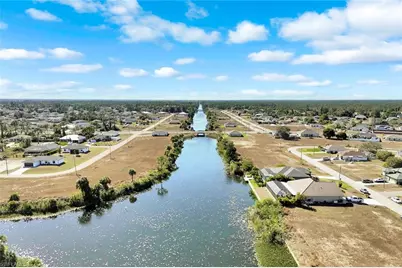 1119 NE 39th St, Cape Coral, FL 33909 - Photo 21