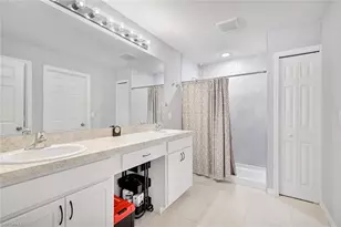 1119 NE 39th St, Cape Coral, FL 33909 - Photo 13