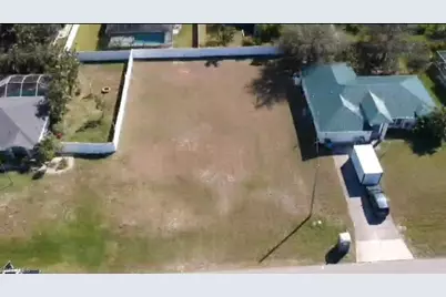 1810 SW 27th St, Cape Coral, FL 33914 - Photo 9