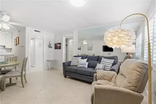 1295 Gulf Shore Blvd S, Naples, FL 34102 - Photo 5