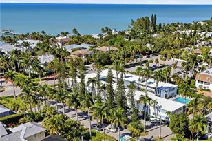 1295 Gulf Shore Blvd S, Naples, FL 34102 - Photo 3