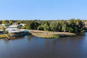 925 Yacht Club Way NW, Moore Haven, FL 33471 - Photo 37