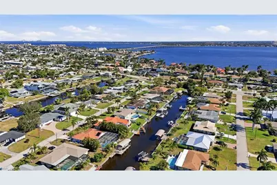 1432 Wellington Ct, Cape Coral, FL 33904 - Photo 41