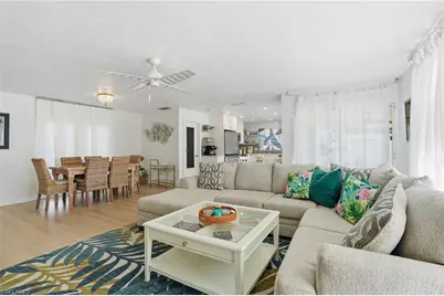 1432 Wellington Ct, Cape Coral, FL 33904 - Photo 5