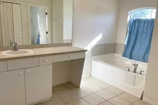 2323 NE 26th St, Cape Coral, FL 33909 - Photo 13