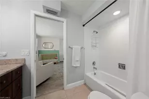 12150 McGregor Blvd, Fort Myers, FL 33919 - Photo 35