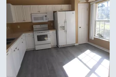 3208 71st St W, Lehigh Acres, FL 33971 - Photo 5