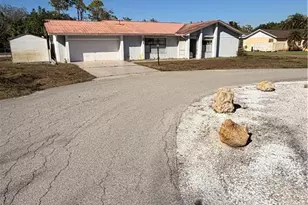 19383 Orchidtree Ct, Lehigh Acres, FL 33936 - Photo 5