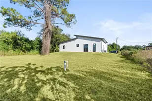 2603 3rd St SW, Lehigh Acres, FL 33976 - Photo 21