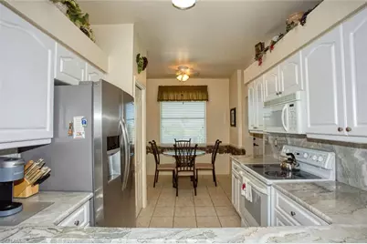 8056 Queen Palm Ln #644, Fort Myers, FL 33966 - Photo 11