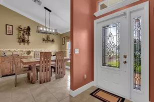 621 NW 28th Terrace, Cape Coral, FL 33993 - Photo 9