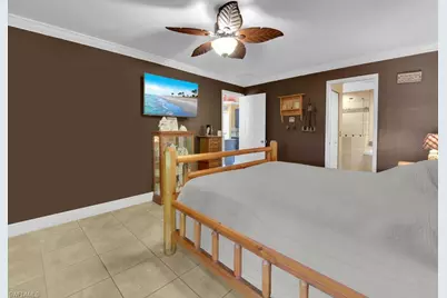 621 NW 28th Ter, Cape Coral, FL 33993 - Photo 15